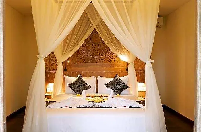 By Prasi Hotel 3*