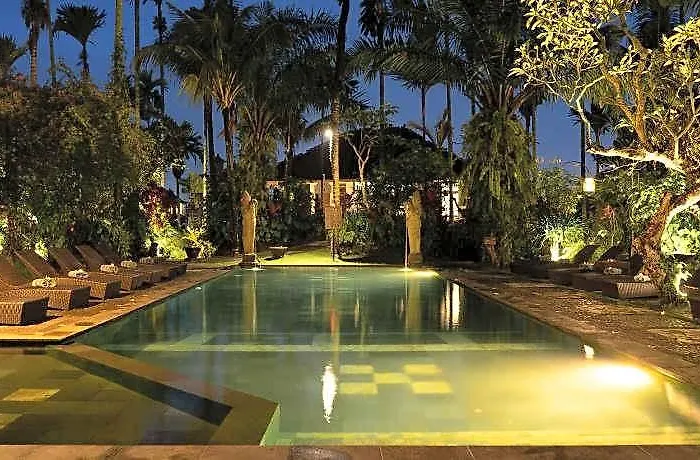 By Prasi Ubud (Bali)