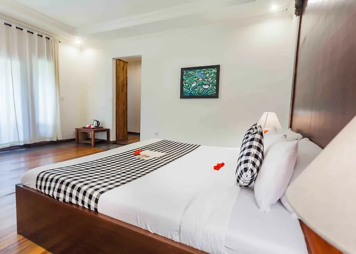 Hotel By Prasi